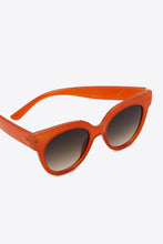 Load image into Gallery viewer, UV400 Polycarbonate Round Sunglasses