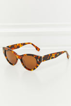 Load image into Gallery viewer, Tortoiseshell Acetate Frame Sunglasses