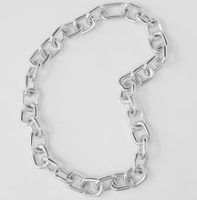 Load image into Gallery viewer, Oversized Square Chain Necklace